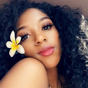 Meet your Posher, Jamilah